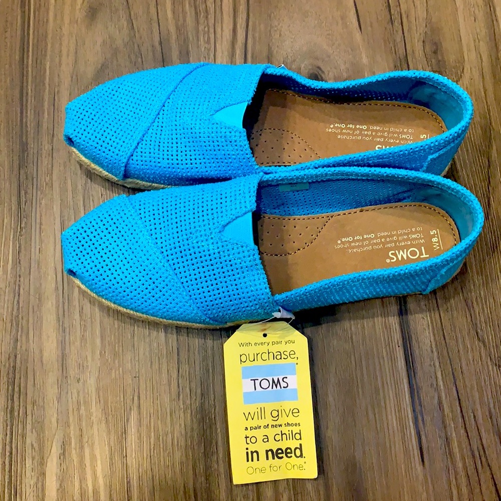 Toms